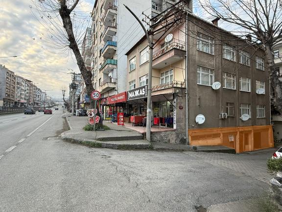 Akçaabat Yaylacık Mahallesinde Kiralık 150 M2 Dükkan 1