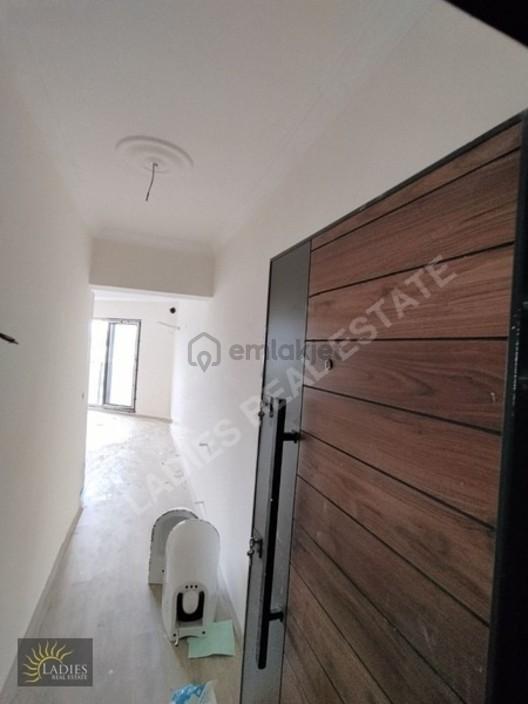 Ladiesten Bu Fiyata Sıfır 2+1 Daire 2