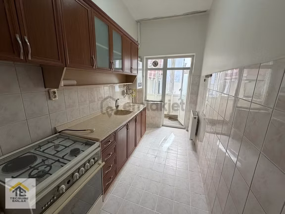 Danışment Göbeğe 5 Bina Yüksek Giriş 2+1 Bağımsız Balkonlu Ön C. 1