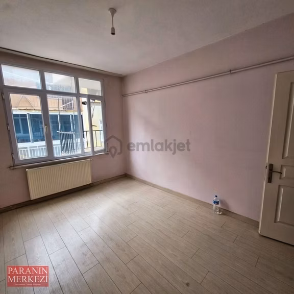 Para'dan Üsküdar Zeynep Kamil'de Ferah 2+1 Ara Kat Kiralık Daire 1