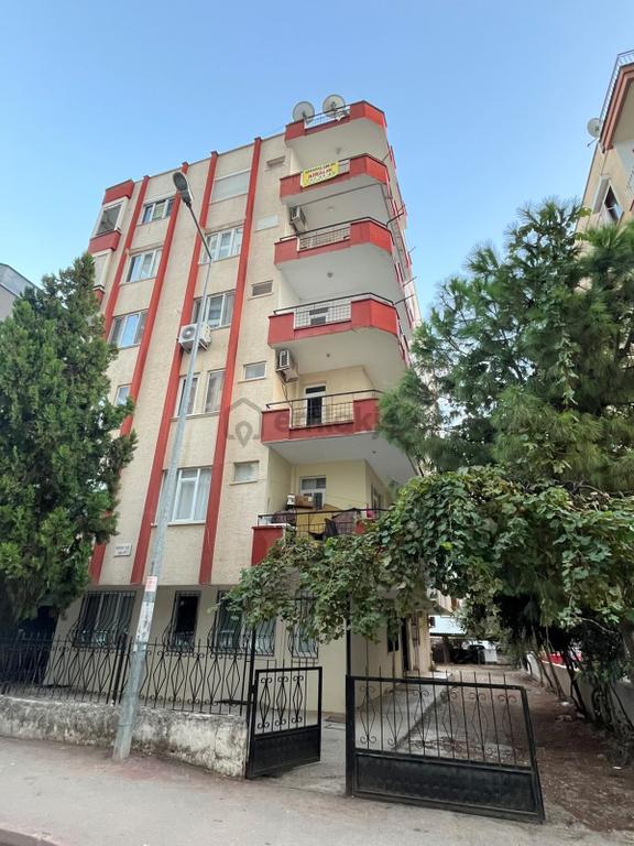 Soğuksu Mahallesi’nde 3+1 Kiralık 130 M² Daire 1