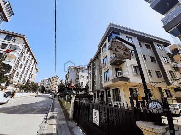 Sancaktepe Hanzade Konaklarında Satılık 4+1 Üst Dubleks Daire 2