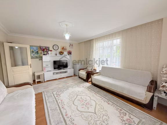 Mertcan'dan Cadde 2dk Metro 9dk İskanlı Balkonlu 3+1 Daire 2