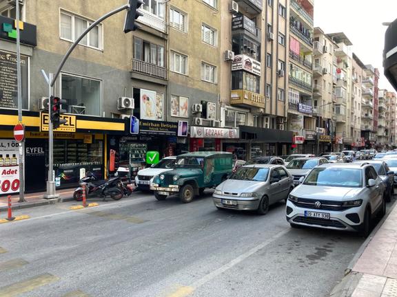 Aydının Kalbinde! Bulvara 4 Mt Mesafede Satılık Dükkân 1