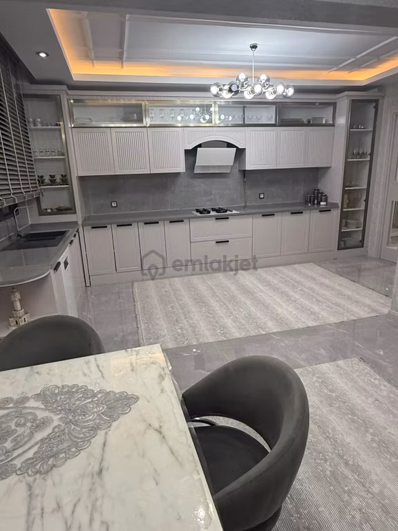 Emlakçım Winstown Avm Yanı Kiralık 3.5+1 Daire 1