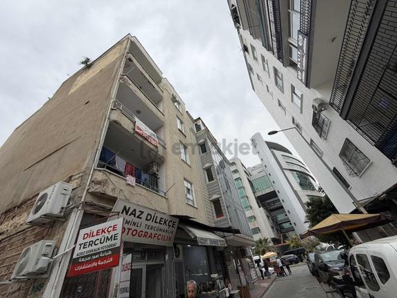 New Formdan Adliye Ana Kapısı Karşısı Satılık 1