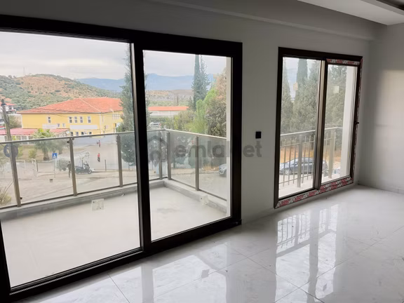 Güneş'te | Sıfır Yapılı | Doğalgazlı | Ara Kat | Açık Mutfak 2+1 2