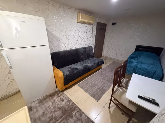 Tellidere Mahallesinde 1+0 Eşyalı Cadde Üzeri Kiralık Daire 2
