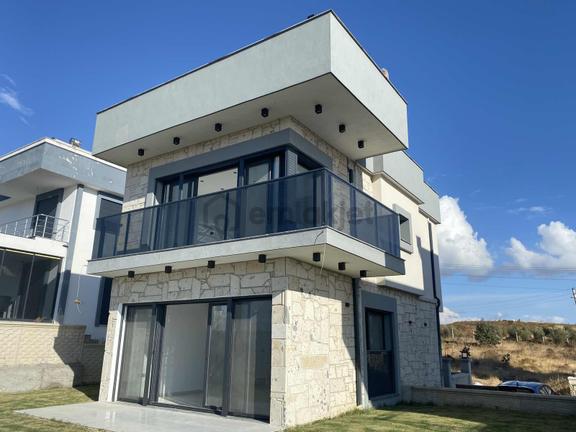 Akarca'da Tam Müstakil Deniz Ve Doğa Manzaralı Villa 2