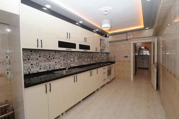 Elvankent Merkezde Yapılı 150 M2 Ebv.banyo+kiler 3+1 Kiralık Daire 2