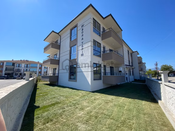 Akyazı Yunus Emre Mh. Sıfır 3+1 | 100 M² | Yerden Isıtma 1