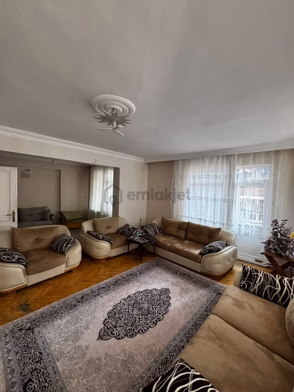 Rekoor Emlaktan Modern Pazarında 2+1 120 M2 Satılık Daire 2