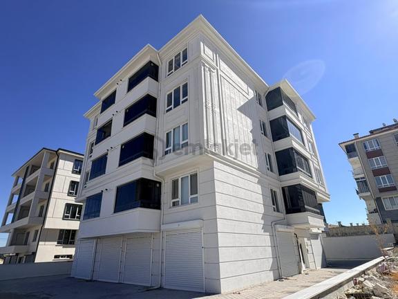 Özgü İnvest'ten Zafertepe'de Şahsi Garajlı Geniş 2+1 Daire 2