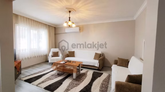 Merkez-temiz Eşyalı-büyük 2+1 Kiralık Daire-kuşadası 1