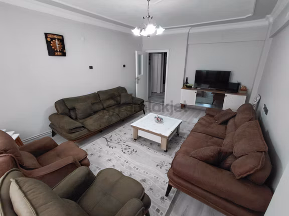 Lt-desticiler Gökmeydan Mah. Cumhuriyet Blv. Yakını 3+1 Daire 1