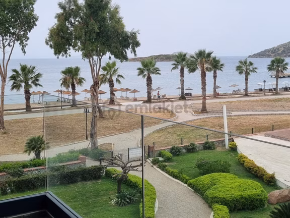 Bodrum Kadıkalesinde Denize Sıfır 2+1 Fırsat Bahcekatı Daire 2