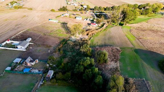 Çatalca İzzettinde 300 M² Kullanımlı, 384 M² Tapu Hisseli Arazi 2