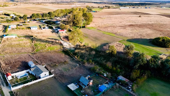 Çatalca İzzettinde 300 M² Kullanımlı, 384 M² Tapu Hisseli Arazi 1