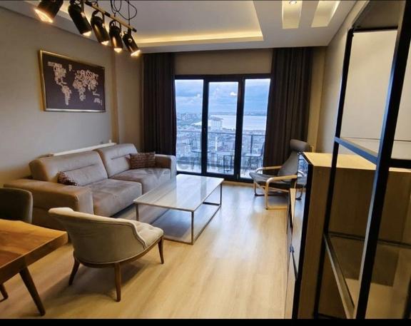 Emlak72'den İstanbul Küçükçekmece Göl Manzaralı Satılık Daire 1