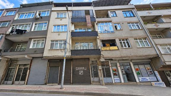 Mollateam'den Bereç Tramvaya Yakın Yatırımlık 2+1 Satılık Daire 1