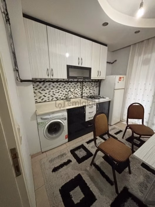 Metropol Emlaktan Çınarda Arakat Kiralık Apart 1