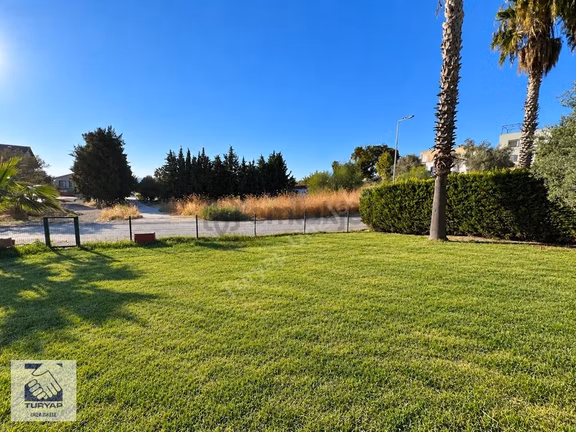 Urla Kalabakta Havuzlu, Geniş Bahçeli, Şömineli Kiralık Villa 2