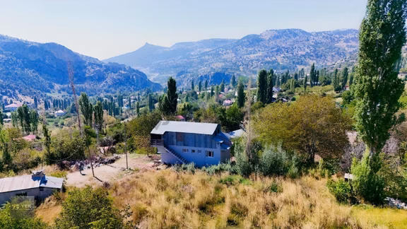 Erdemli Sorgun Mahallesi 653 M2 Arsa İçinde Müstakil Yayla Evi 2