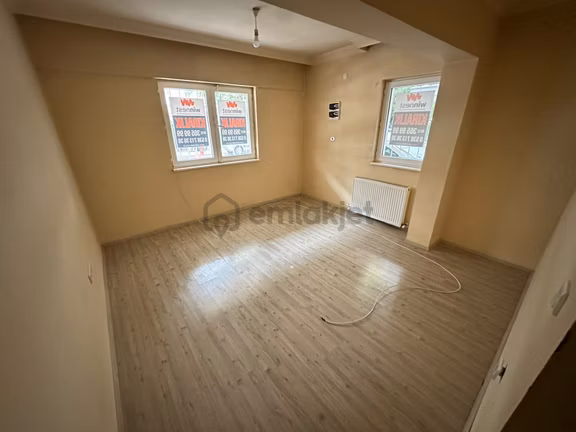 Demirlibahçe Demirkapı Sokak’ta Kiralık 1+1 Daire 1
