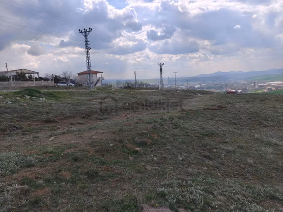 Hasanoğlan Bahçelievler'de 850 M² Villa İmarlı Arsa 2