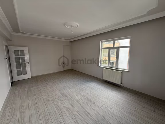 Cumhuriyet Mahallesi Koç Okul Yanı Satlık 3+1 Sıfır Yapılı Daire 2