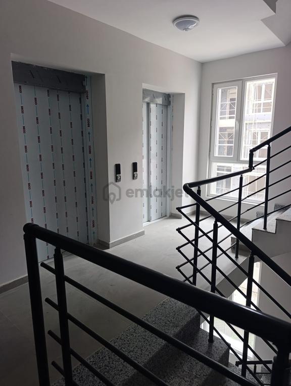 Satılık Sıfır 1+1 Ayrı Mutfak Arakat Balkon Yerden Isıtma 2