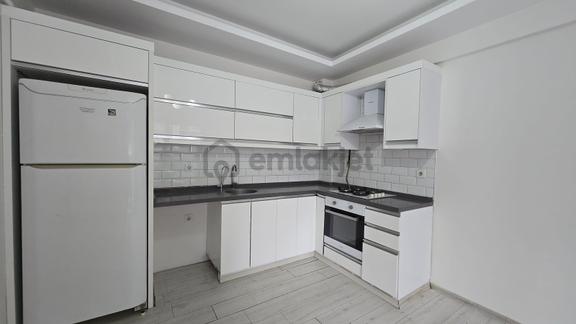 Karşıyaka Şemikler Ordu Bulvarı Yakını Merkezi Satılık 2+1 Daire 2