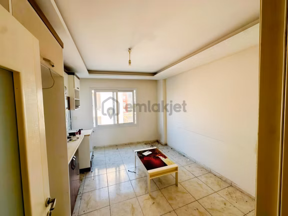Aydın'dan İstiklal Caddesinde 2+1 Fırat Satılık Daire 1