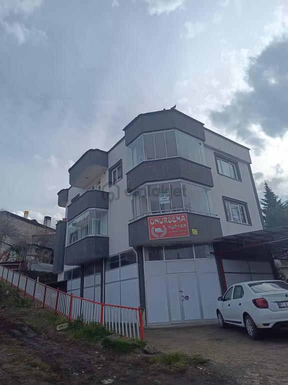 Efe Gayrimenkulden Kiralık 3+1 Daire 1