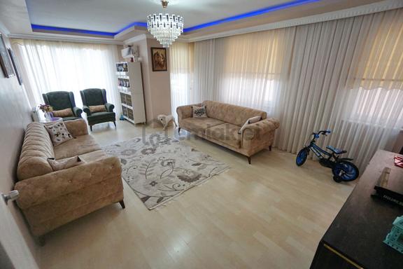 *meral R6390 Yeni 10yaş Asansörlü Binada Ferah Geniş 2+1 Ara Kat 1