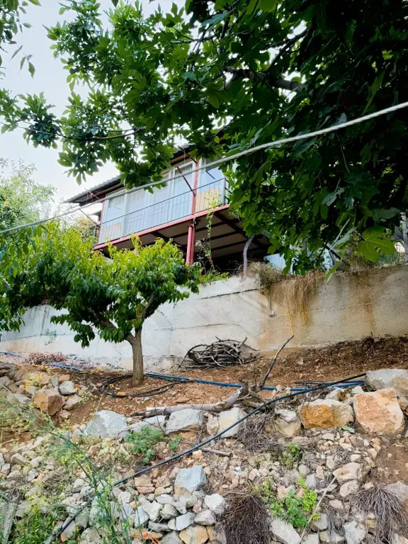 Mezitli Demirışık'ta Doğayla İç İçe 2+1 Satılık Yayla Evi 1