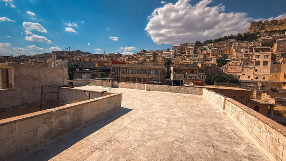 Tarihi Mardin'de Satılık 4 Katlı Konak Can Alıcı Noktada..... 1