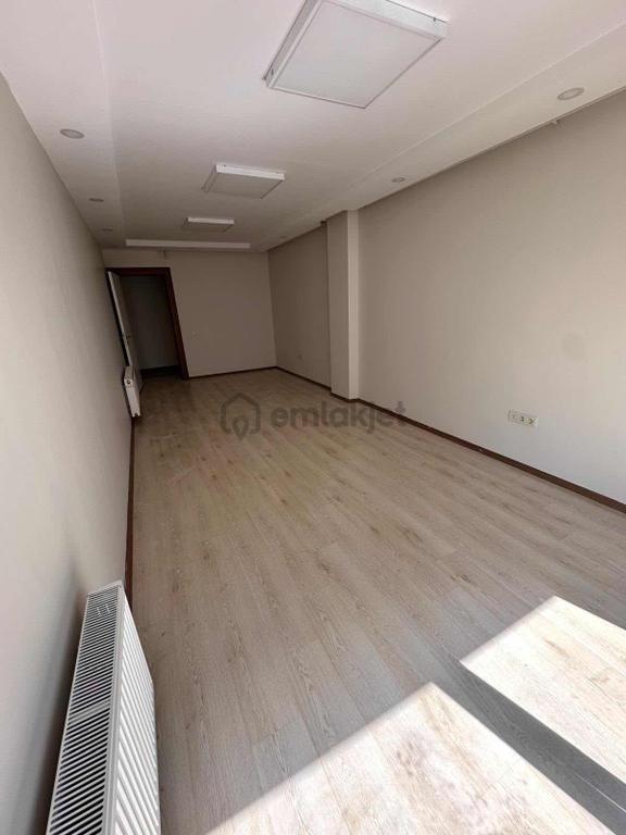 Home Park Gyo'dan Beyaz Center Avm'de 1+1 Satılık Ofiskatı 1
