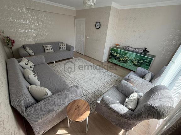 Metin Yapı'dan İskanlı Asansörlü Cadde Üzeri Arakat Satılık 2+1 Daire!!!!!! 1