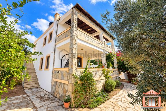 ️s-a-k-a-l-l-ı-dan Bodrum Gümüşlükte 2+1 Kiralık Daire 1