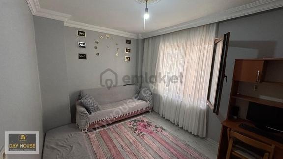 Day House'den Y.emre'de Temiz Kullanışlı 10 Yaşında Bahçe Kat 1
