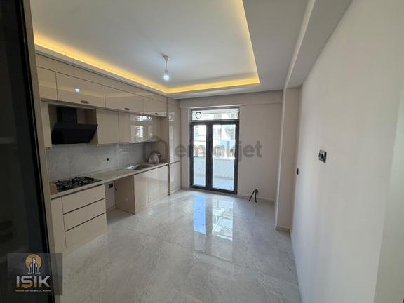 Işık Gayrimenkul'den Yıldızkent'te Satılık 3+1 Daire 2