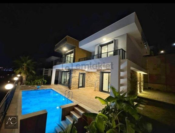 Panaromık Manzara-özel Havuz/otopark-450 M2 Bahçe Yeni-ultra Lüx-tamamı Müstakil-akıllı Villa 1