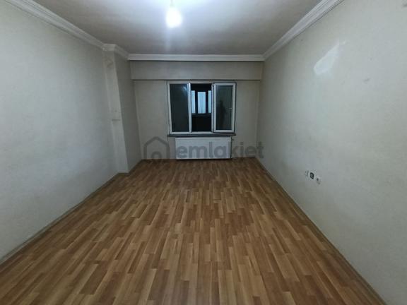 Hicret Emlaktan Esenler Fatih Mah. 105 M2 Kiralık Daire 2