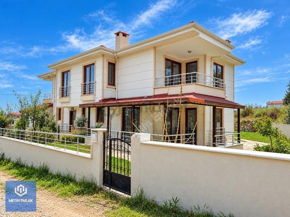 Altınoluk Kiralık Villa | Müstakil Bahçeli 1