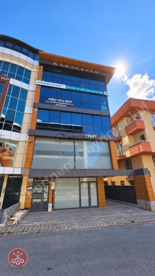 Çekmeköy Yeni Kaymakamlık Binası Karşısı 2 Katlı 255 M² Dükkan 2