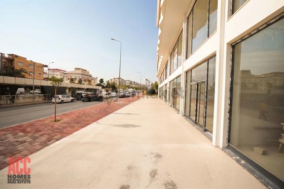 Sakarya Blvında 3 Katlı 160 M² + 40 M² Dışalanlı Kiralık Dükkan 2