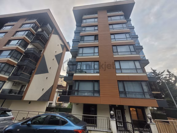 Beka Gm Esatpaşa Mah.de 155m2 4+1 Kiralık Dubkles Daire 1