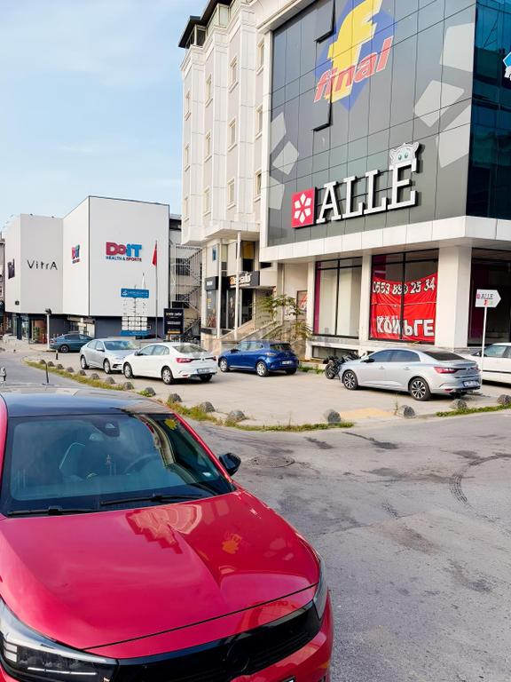 Menderes Yavuz'dan Palladium Karşısı Plaza Sağlık&iş Merkezi 2
