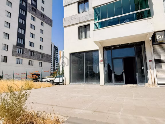Fırat Mahallesi Abdülkadir Aksu Bulvarında Kiralık Yeni Dükkân 1